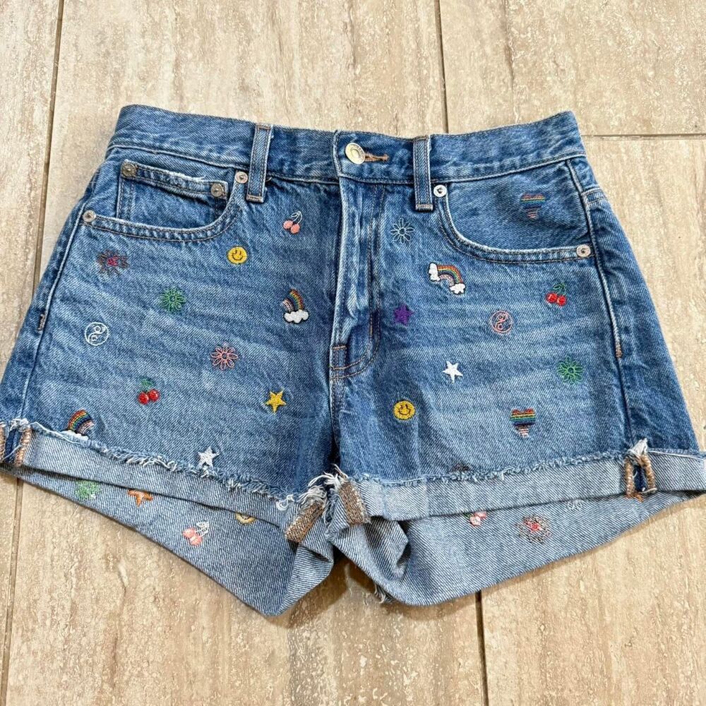 American Eagle Rainbow Smiley face embroidered 90s boyfriend Shorts Size 00